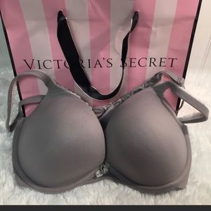 Victoria Secret body  grey push-up bra 34 D